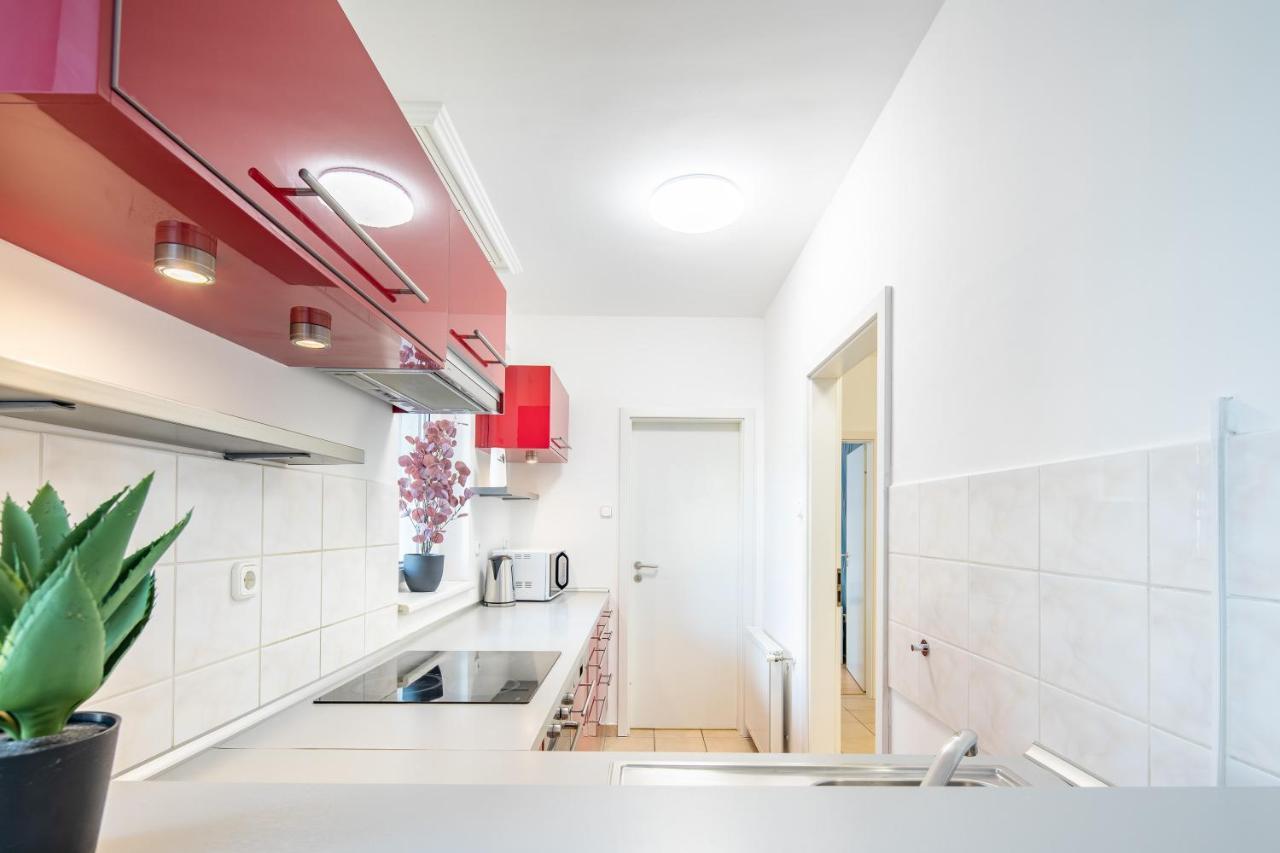 Two Bedrooms With Free Garage In The Downtown * Budapeste