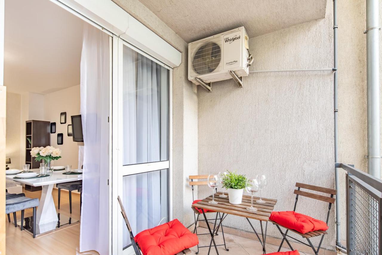 Two Bedrooms With Free Garage In The Downtown * Budapeste
