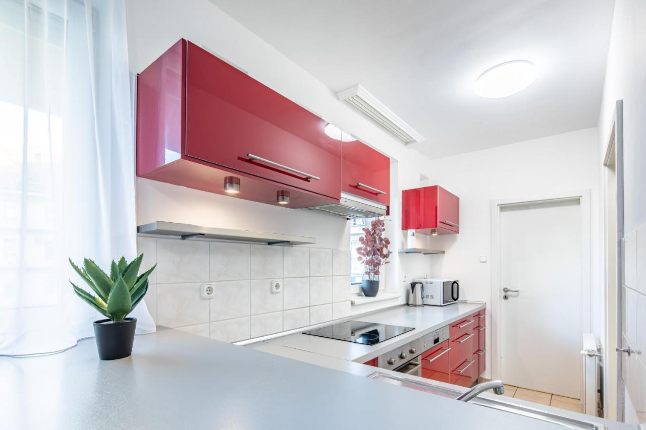 Two Bedrooms With Free Garage In The Downtown